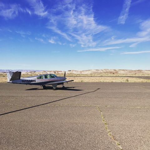Beechcraft 35 Bonanza (N1548W)