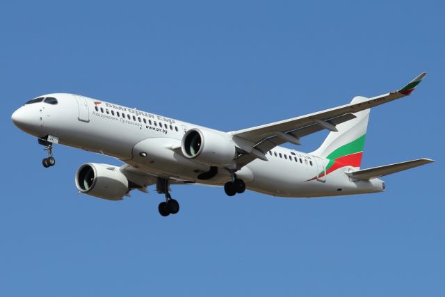 Airbus A220-300 (LZ-LON) - 02/06/2025:br /Morning flight SOF > TLV, final to runway 12.