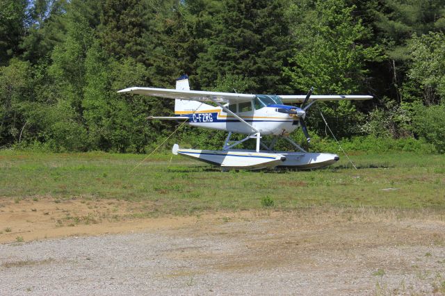 C-FZRG — - C-FZRG Cessna 185 RVA Aéroport du lac à la Tortue CSL3 08-06-2019.