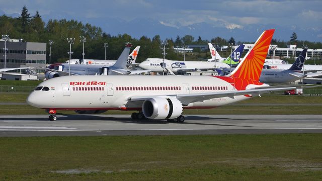 Boeing 787-8 (VT-ANC) - BOE232 completes a fast taxi / brake test on Rwy 34L on 4/25/14. (LN:28 / cn 36279). Aircraft returned to the Boeing ramp after the test so no maiden flight today.