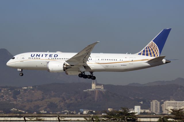 Boeing 787-8 (N29907)