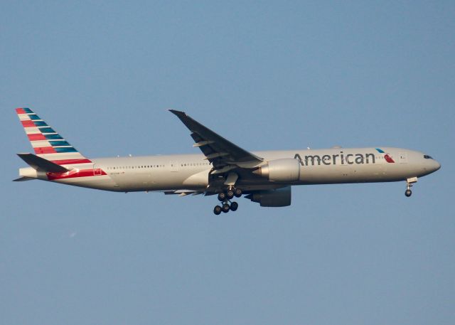 BOEING 777-300ER (N727AN) - At DFW. 2014 Boeing 777-323/ER