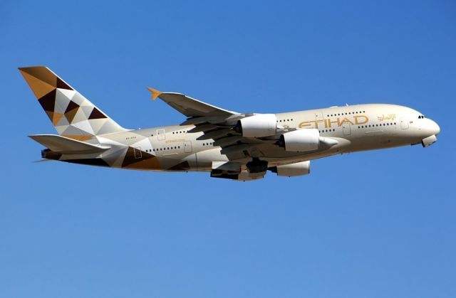 Airbus A380-800 (A6-APA)