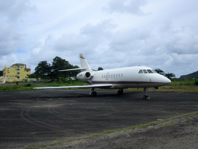 Dassault Falcon 2000 (N711PE)