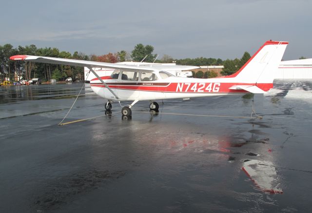 Cessna Skyhawk (N7424G)