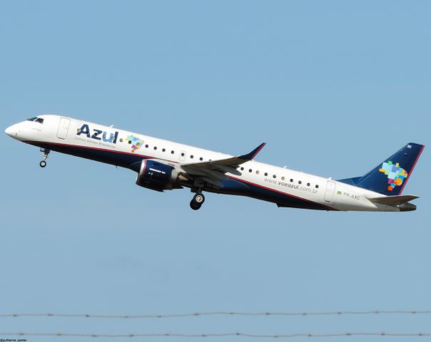 EMBRAER 195 (PR-AXC)