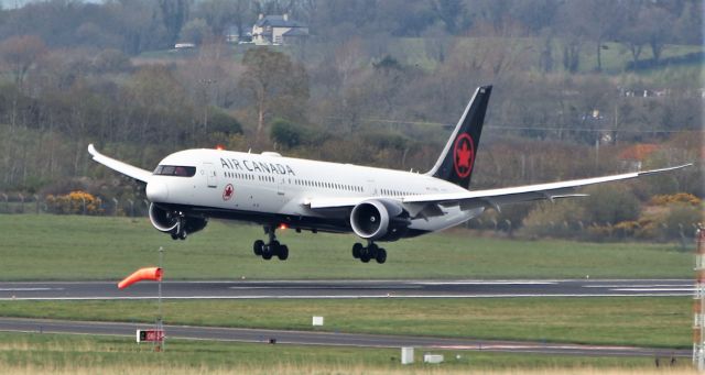 Boeing 787-9 Dreamliner (C-FRTG) - air canada b787-9 c-frtg landing at shannon from toronto for parking 9/4/20.