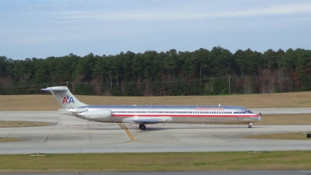 McDonnell Douglas MD-82 (N980TW) - American 1052 departing to DFW at 11:47 P.M.   Taken November 29, 2015.  