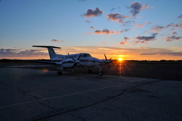 Beechcraft Super King Air 200 (N1655M)