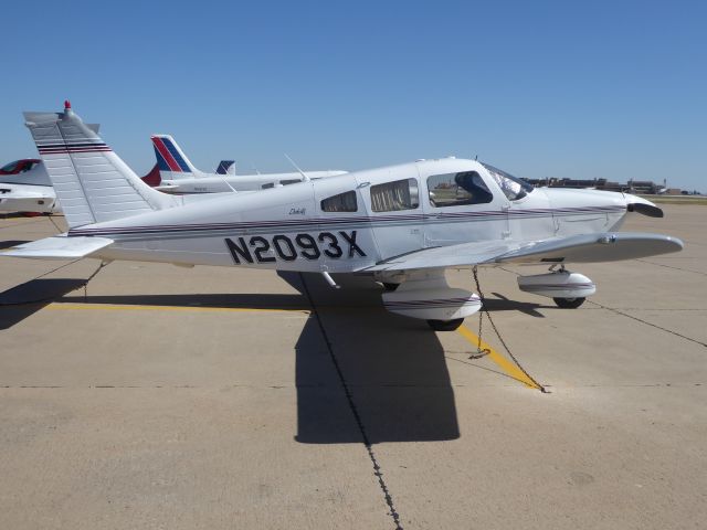 Piper Cherokee (N2093X)