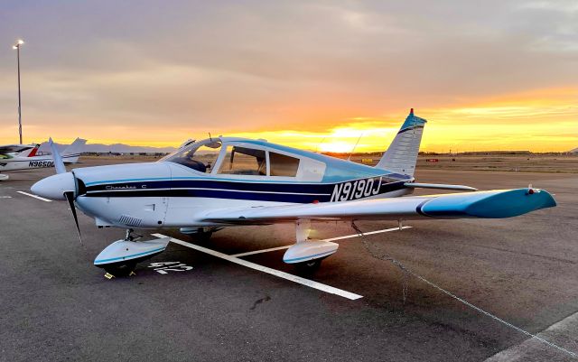 Piper Cherokee (N9190J)