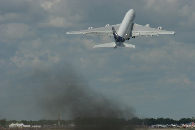 — — - Climb She Does at EAA