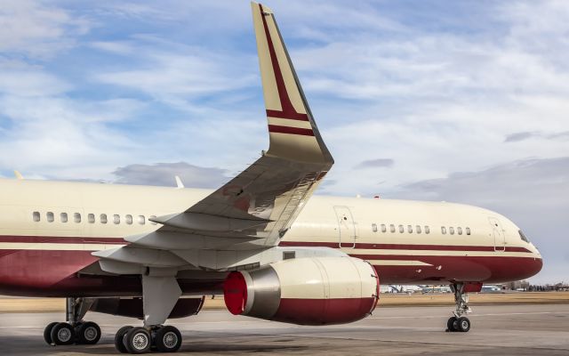 Boeing 757-200 (N770BB)