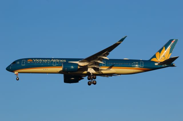 Airbus A350-900 (VN-A893)