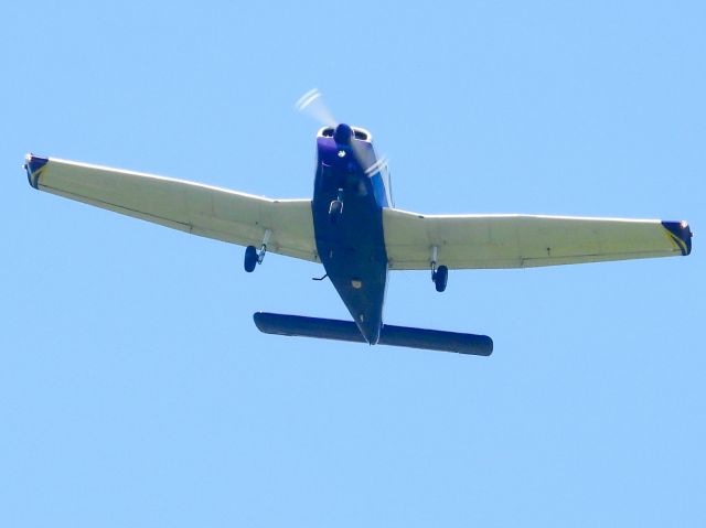 Piper Cherokee (N287MK)