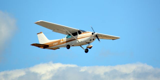 Cessna Skyhawk (C-GAXY)