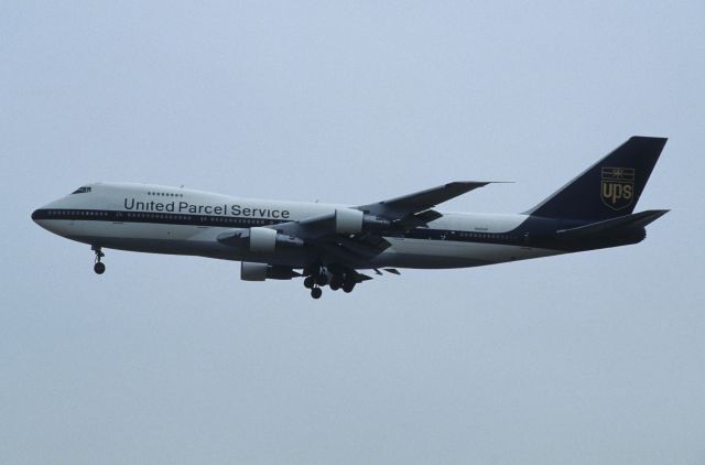 Boeing 747-200 (N520UP) - Final Approach to Narita Intl Airport Rwy34L on 1998/03/29