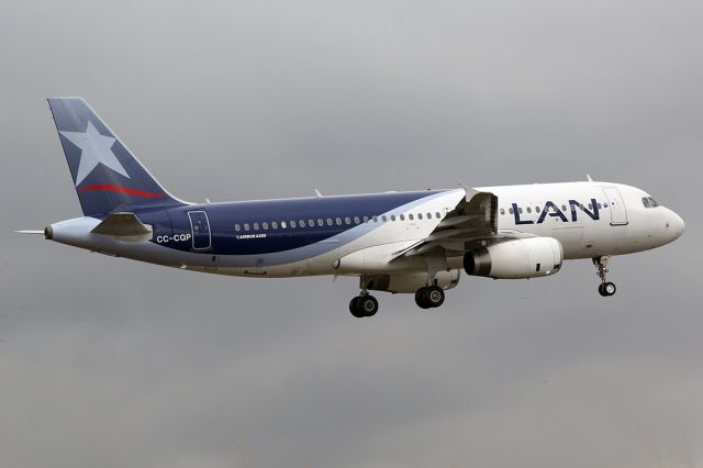 Airbus A320 (CC-CQP)