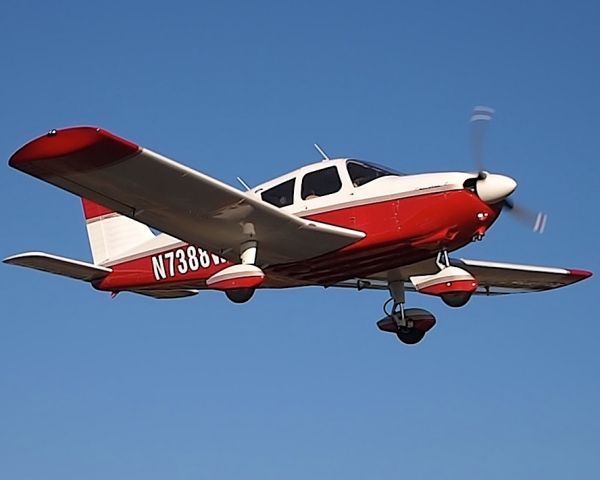 Piper Cherokee (N7388W)