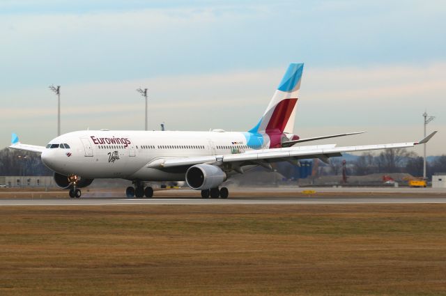 Airbus A330-200 (D-AXGF)