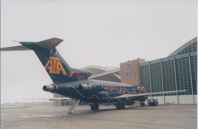 BOEING 727-200 (N772AT) - Parked outside the MDW mx hgr.