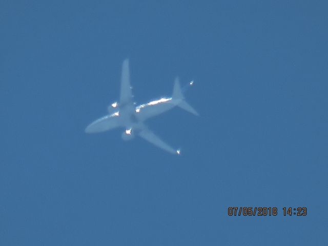 Boeing 737-700 (N15710)