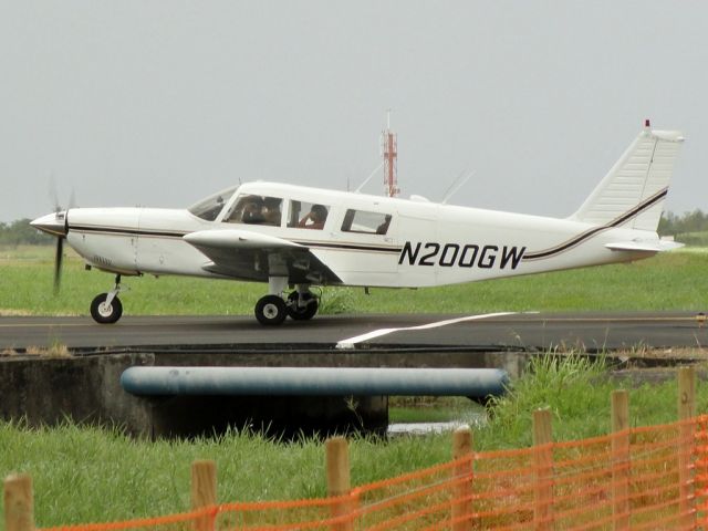 Piper Saratoga (N200GW)