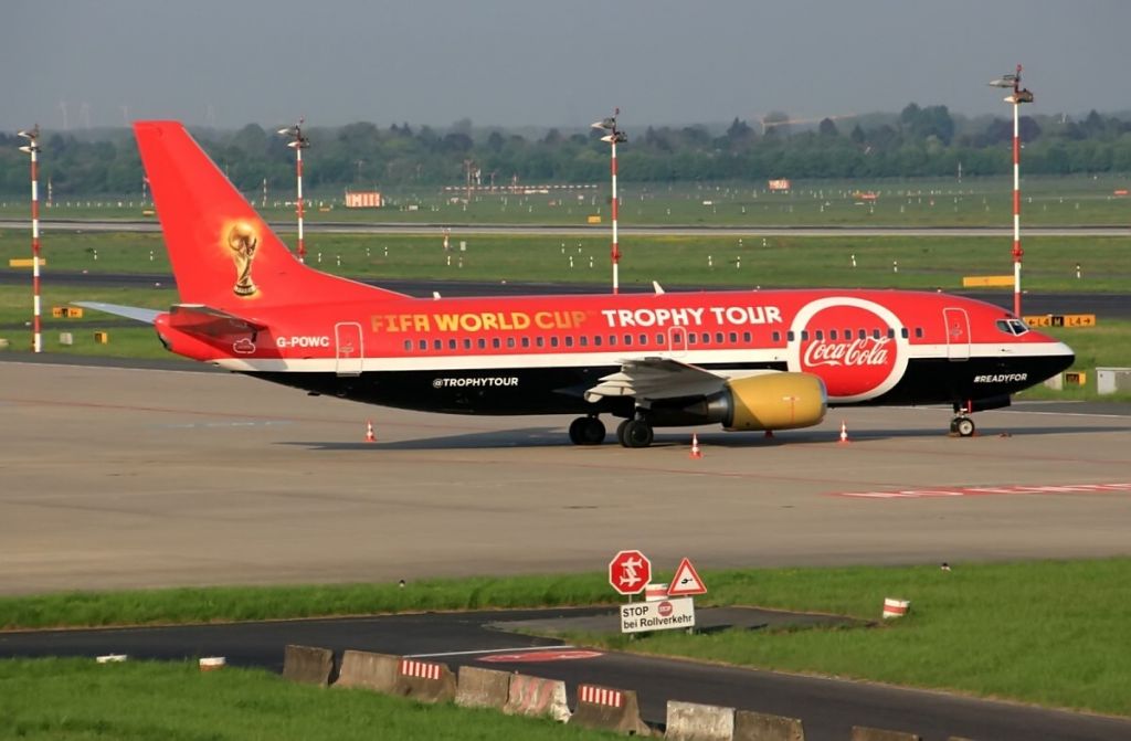 BOEING 737-300 (G-POWC)