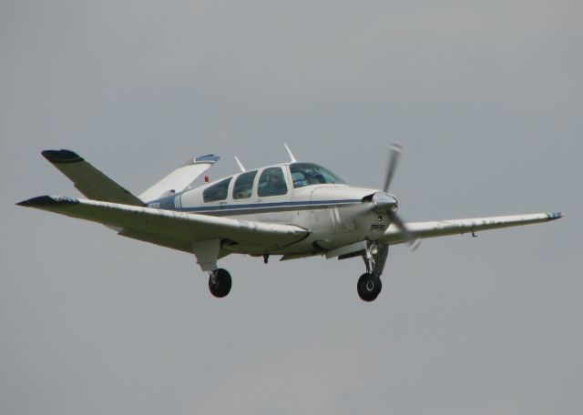 Beechcraft 35 Bonanza (N3707Q) - Landing on 14 at the Shreveport Downtown airport.