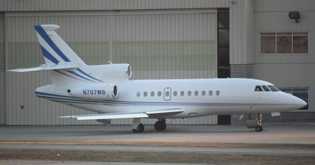 Dassault Falcon 900 (N707WB) - Sitting with airstair open outside of hangar at FTY on 02/15/2011