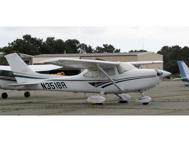 Cessna Skylane (N351BR) - A Skylane. Great personal travel aircraft.