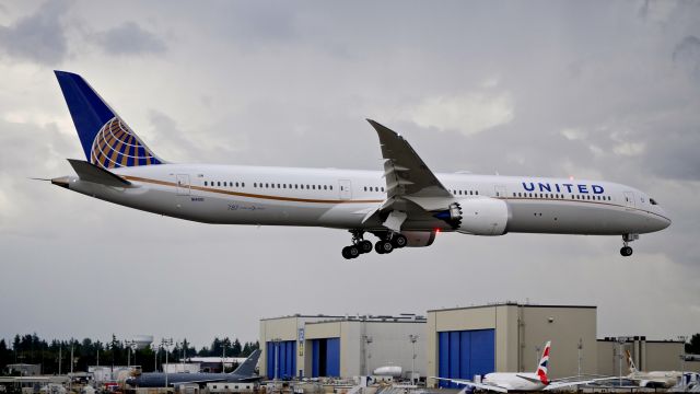 BOEING 787-10 Dreamliner (N14001) - BOE37 on final to Rwy 16R to complete a ferry flight from KCHS on 9.11.18. (ln 731 / cn 40936).