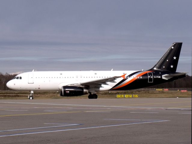 Airbus A320 (G-POWI)