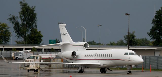 Dassault Falcon 7X (C-GMGX) - A sleek Falcon 7X (C-GMGX)on the ramp at Blue Grass Airport (KLEX)