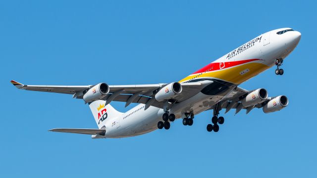 Airbus A340-300 (OO-ABA) - OO-ABA Air Belgium Airbus A340-313