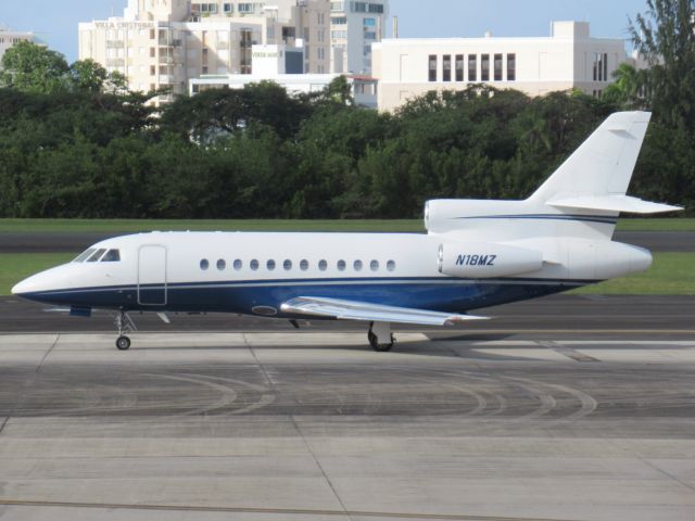 Dassault Falcon 900 (N18MZ)