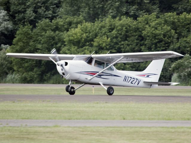 Cessna Skylane (N1727V) - 15 JUL 2016.