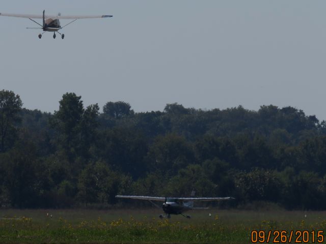 Cessna Skyhawk (N6405E)