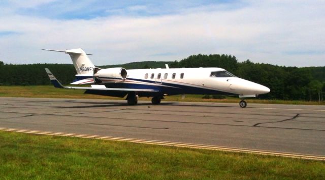 Learjet 45 (N609FX)