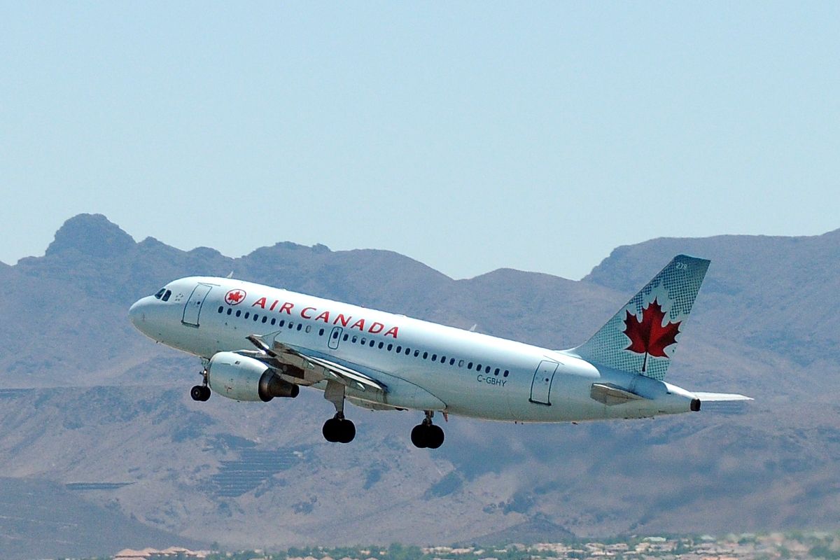 Airbus A319 (C-GBHY)