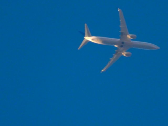 Boeing 737-900 (N66825) - UAL2005br /SFO-RDUbr /09/20/21