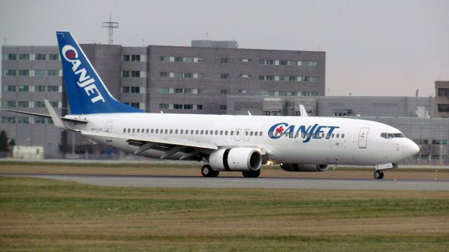 Boeing 737-800 (F-GZHA)