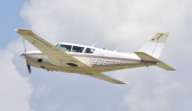 Piper PA-24 Comanche (N8966P) - Airventure 2017