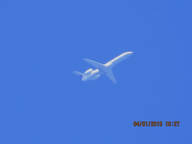 Embraer ERJ-145 (N12563)