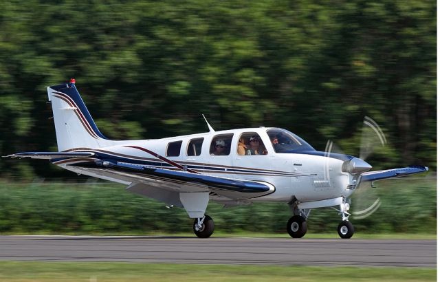 Beechcraft Bonanza (36) (N8152R)