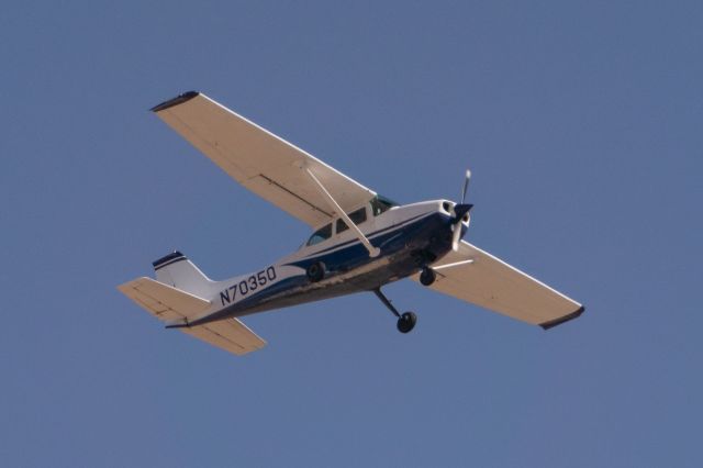 Cessna Skyhawk (N70350)