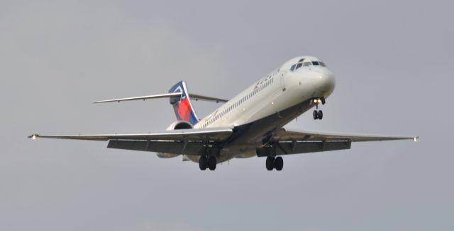 Boeing 717-200 (N987AT)