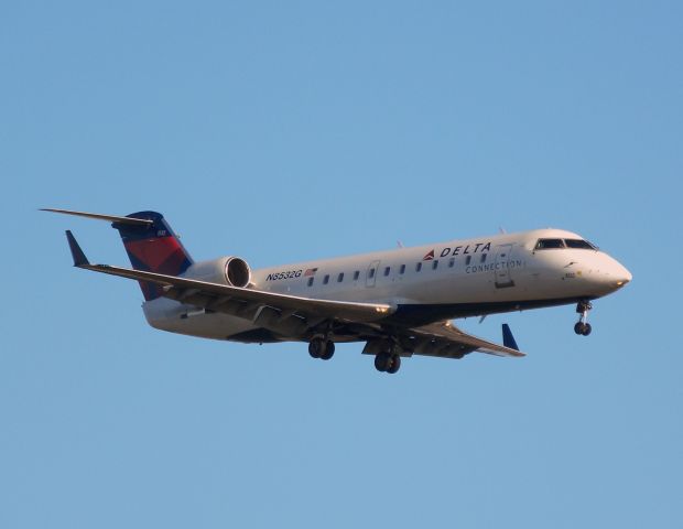 Canadair Regional Jet CRJ-200 —