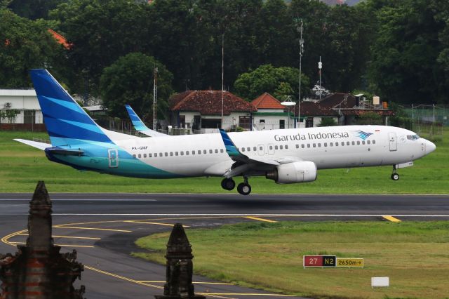 Boeing 737-800 (PK-GMF)