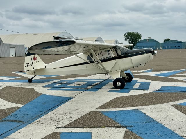 Piper PA-12 Super Cruiser (N4021H)